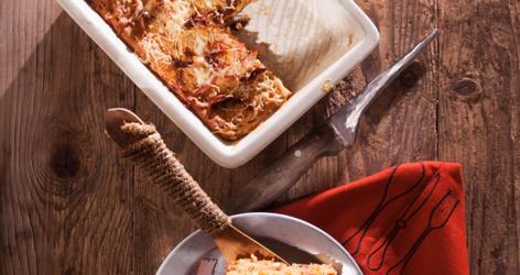 Τεμπελόπιτα με λιαστή τομάτα και μπέικον