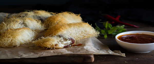 Παστουρμαδοπιτάκια σε Καταΐφι