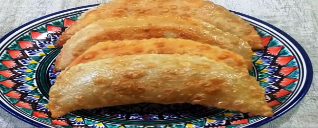 Ζουμερά τραγανά και αφρώδη κυμαδοπιτάκια