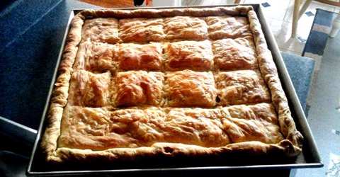 Σπανακόπιτα με φύλλο σφολιάτα 