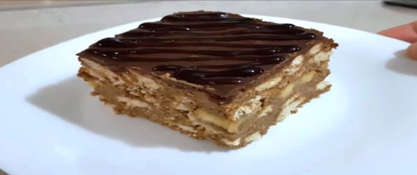 Κέικ Σοκολάτας με μπισκότα και μπανάνα