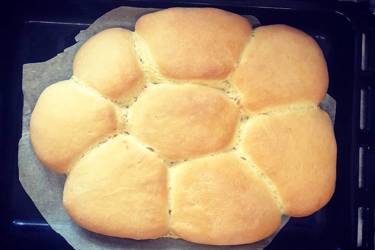 Απλό σπιτικό ψωμάκι
