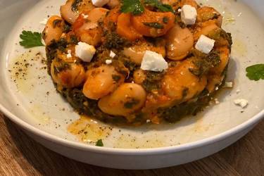 Γίγαντες φούρνου με χόρτα και φέτα
