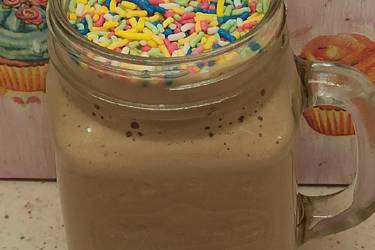 Smoothie μπανάνα πορτοκάλι μήλο και hemo
