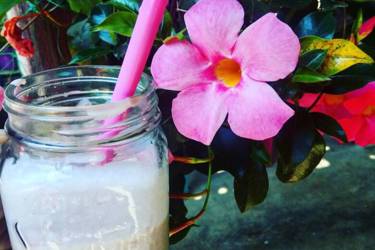 Smoothie πρωτεΐνης (καλοκαιρινό)

