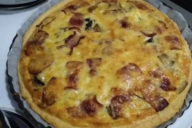 Τάρτα με μανιτάρια τυρί και μπέικον
