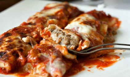 Κανελόνια με κιμά και ντοματάκια