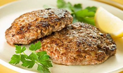 Χοιρινά μπιφτεκάκια ζυμωμένα με πατάτα