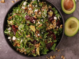 Σαλάτα με φασκόμηλο