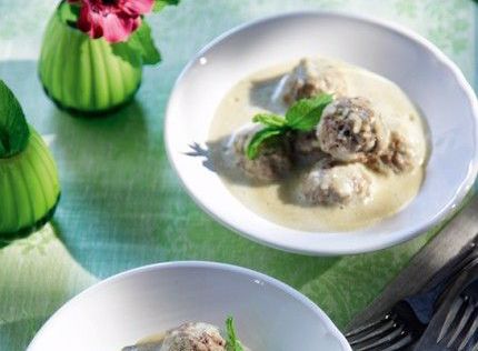 Γιουβαρλάκια με σάλτσα αβγολέμονο