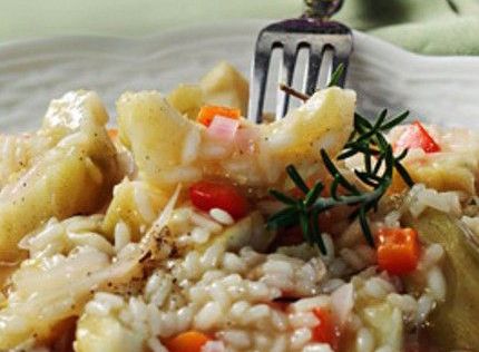 Ριζότο με αγκινάρες κόκκινη πιπεριά και δεντρολίβανο