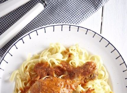 Κοτόπουλο με πάπρικα και γιαούρτι