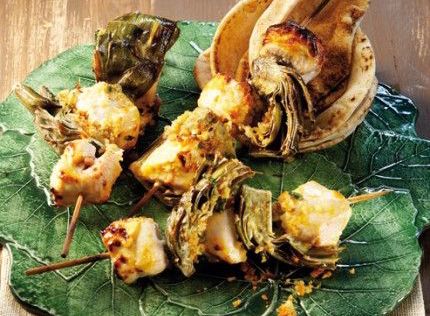 Σουβλάκι με κοτόπουλο και αγκινάρες