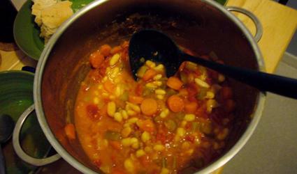 Φασολάδα η διάσημη σούπα της γιαγιάς