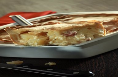 Πίτα με πατάτα σύγκλινο και σελινόριζα