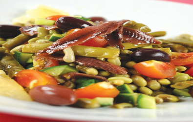 Φρέσκα μαυρομάτικα λουβιά με αντσούγιες