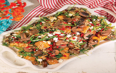 Σαλάτα με κολοκύθα πουργούρι και μαριναρισμένα μανιτάρια