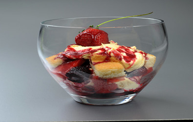 Σαμπαγιόν με φρούτα του δάσους