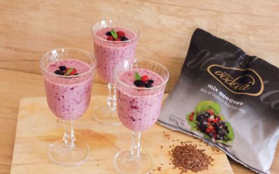 Smoothie με κόκκινα φρούτα